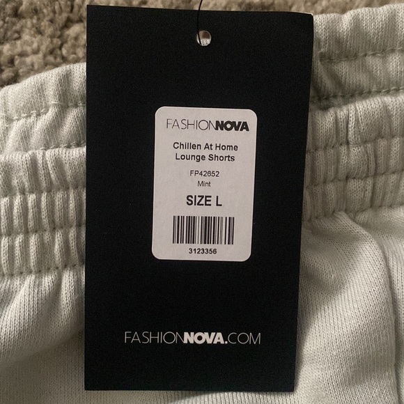 🌟NWT Fashion Nova Lounge Shorts - Picture 2 of 3